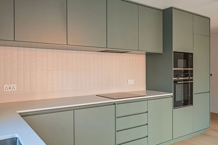 3 Bedroom Flat For Sale In Brent Cross Town, Brent Cross, NW2