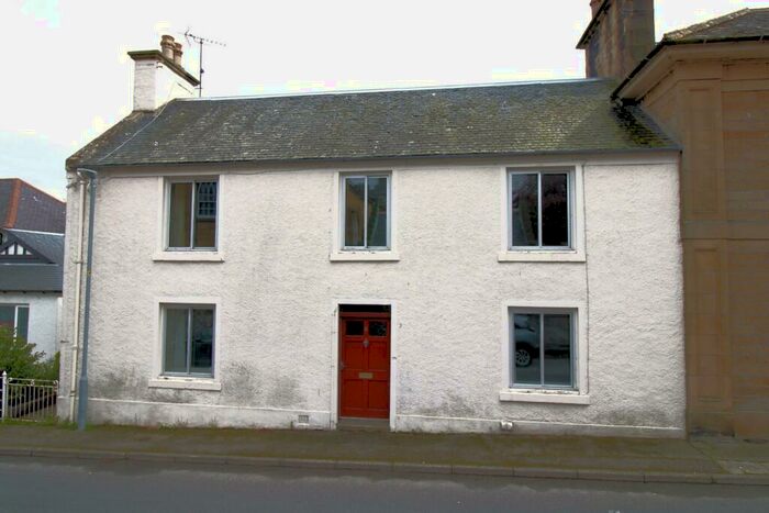 5 Bedroom Semi-Detached House For Sale In Knockbreck Street, Tain, IV19