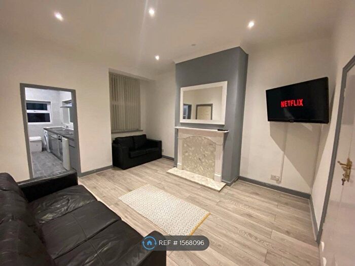 4 Bedroom Semi-Detached House To Rent In Burscough Street, Ormskirk, L39