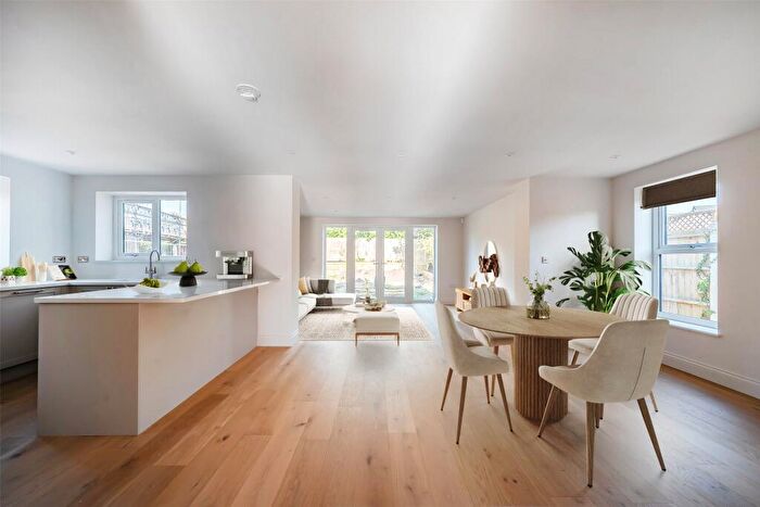 3 Bedroom Bungalow For Sale In Park Lane Lodge, Clyde Road, Frampton Cotterell, Gloucestershire, BS36