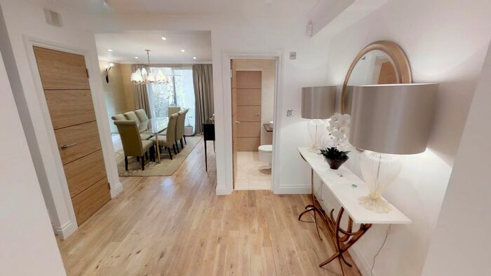 4 Bedroom Town House To Rent In Norfolk Crescent, London, W2