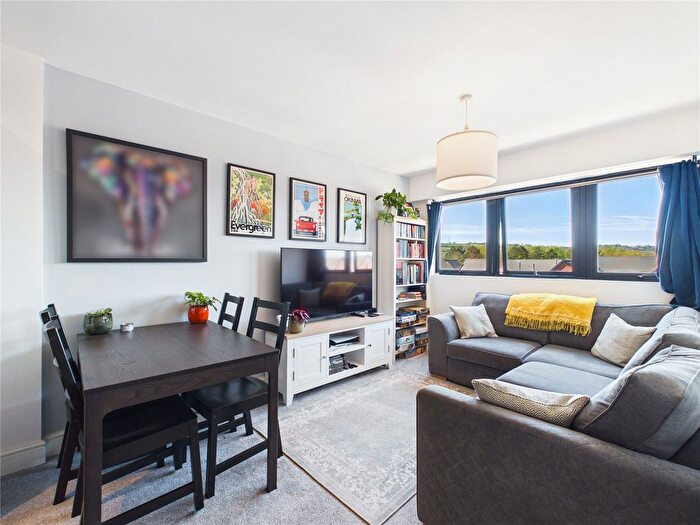 2 Bedroom Flat For Sale In Boulevard View, Whitchurch Lane, BS14