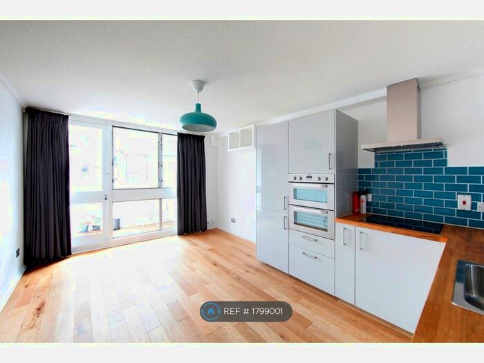 2 Bedroom Flat To Rent In Mowatt Close, London, N19