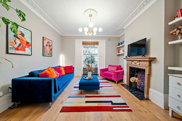 2 Bedroom Flat For Sale In Loughborough Road, London, SW9