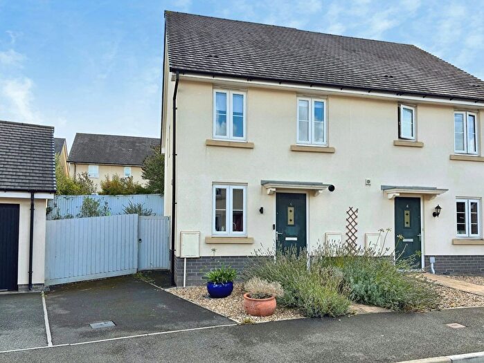2 Bedroom Semi Detached House For Sale In Baron Way, Newton Abbot, Devon., TQ12