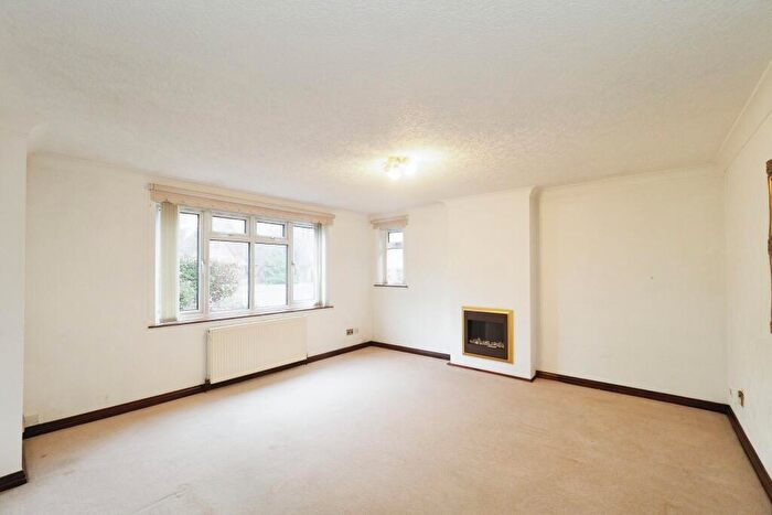 2 Bedroom Detached Bungalow For Sale In Chetwynd Road, Nottingham, NG9
