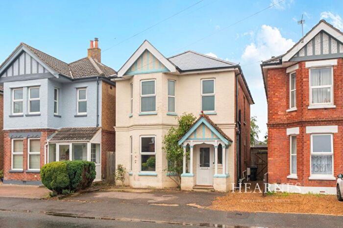 3 Bedroom Detached House For Sale In Bengal Road, Bournemouth, BH9