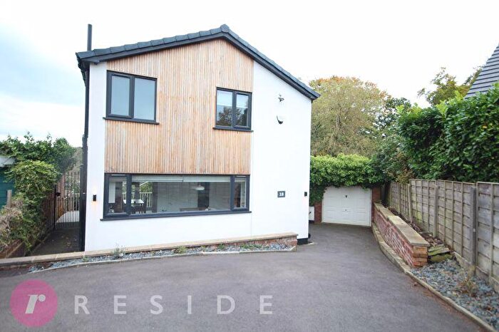 3 Bedroom Detached House For Sale In Arnside Drive, Bamford, Rochdale, OL11
