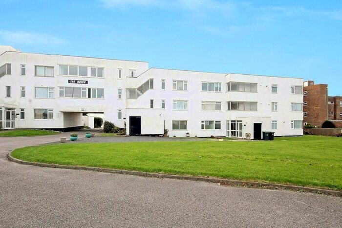 1 Bedroom Ground Flat To Rent In Brighton Road, Lancing, BN15