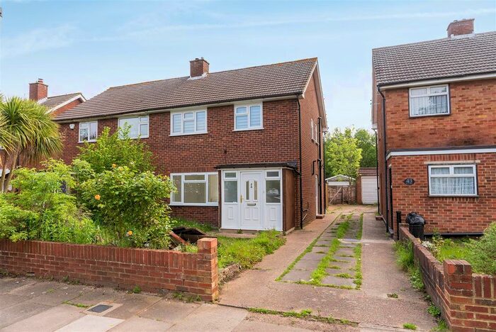 3 Bedroom Semi-Detached House To Rent In Keats Way, West Drayton, UB7