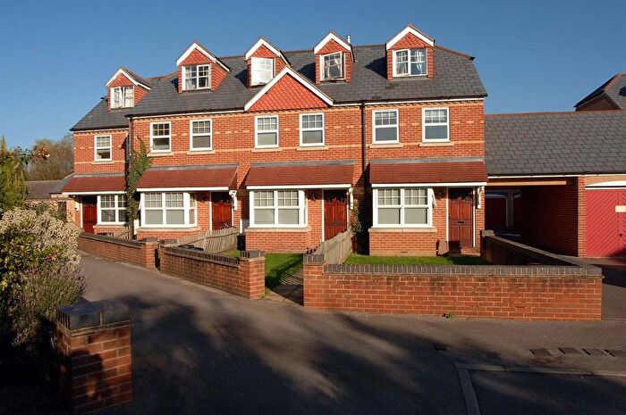 4 Bedroom Property To Rent In Hodges Court, Oxford, OX1