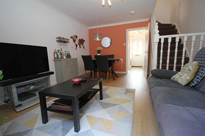 2 Bedroom Semi-Detached House For Sale In Thyme Avenue, Whiteley, PO15