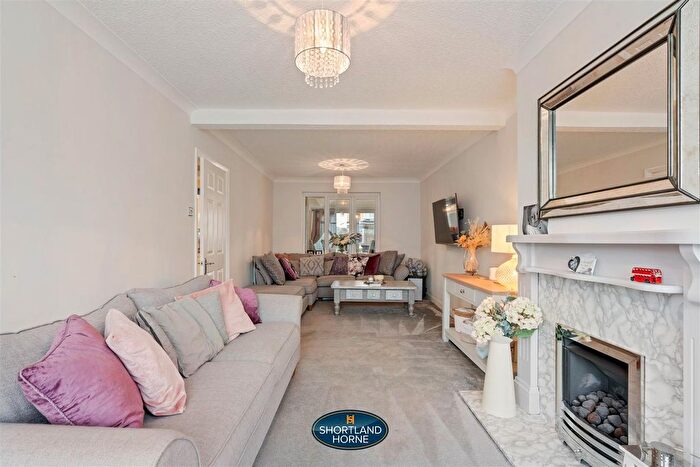 3 Bedroom Terraced House For Sale In Jedburgh Grove, Finham, Coventry, CV3