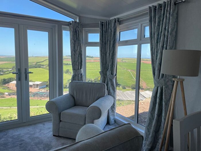 2 Bedroom Lodge For Sale In Millbrook, Torpoint, PL10