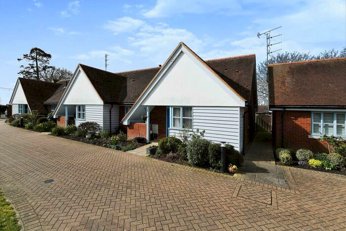2 Bedroom Bungalow For Sale In Kirk Mews, Althorne, Chelmsford, Essex, CM3