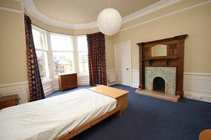 5 Bedroom Flat To Rent In Strathearn Road, Marchmont, Edinburgh, EH9