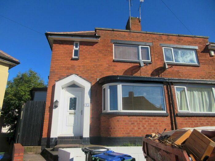 3 Bedroom House To Rent In Shrublands Avenue, B68