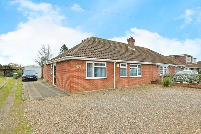 2 Bedroom Semi-Detached Bungalow For Sale In Drayton Wood Road, Hellesdon, Norwich, NR6
