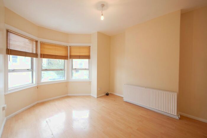 1 Bedroom Flat To Rent In Wightman Road, London, N4