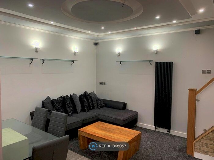 1 Bedroom End Of Terrace House To Rent In Rand Street, Bradford, BD7