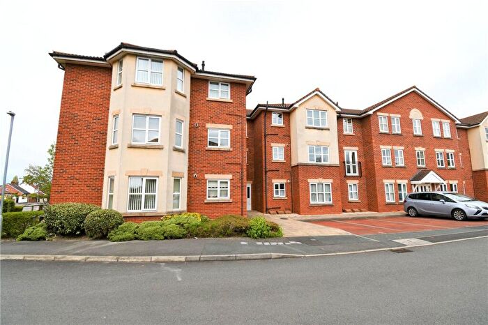 2 Bedroom Flat To Rent In Ladybower Close, Wirral, Merseyside, CH49