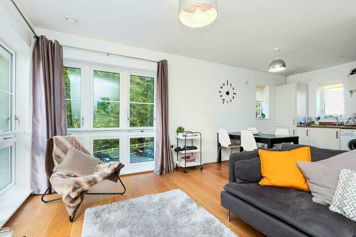 1 Bedroom Apartment To Rent In Darley House, RG24