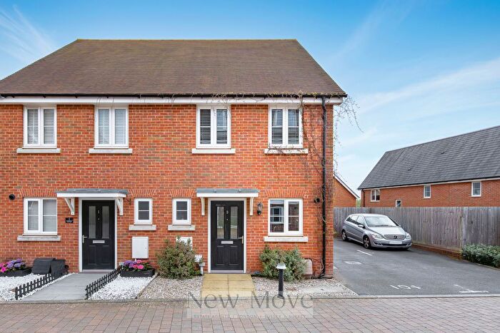 2 Bedroom Semi-Detached House For Sale In Faygate, Horsham, RH12