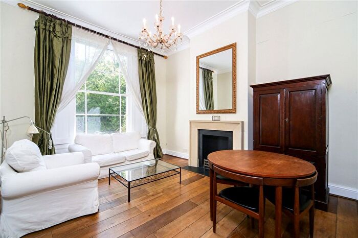 2 Bedroom Flat To Rent In Pembridge Villas, Notting Hill, London, W11