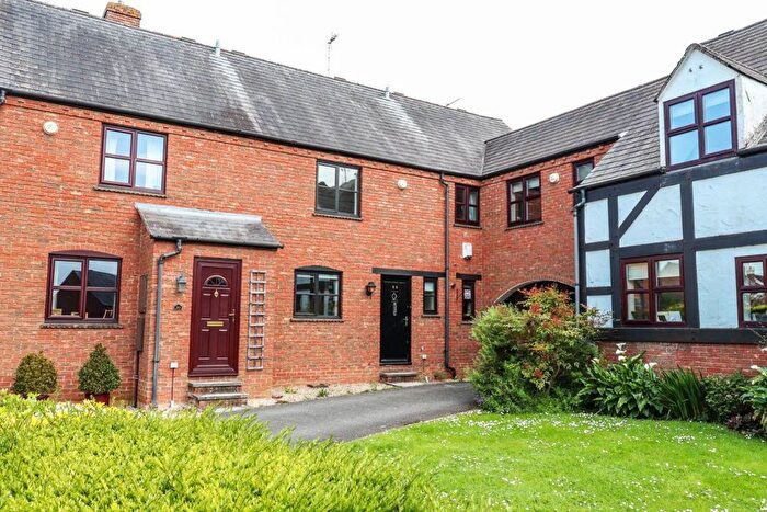 3 Bedroom Property To Rent In Furlong Lane, Bishops Cleeve, Cheltenham, GL52