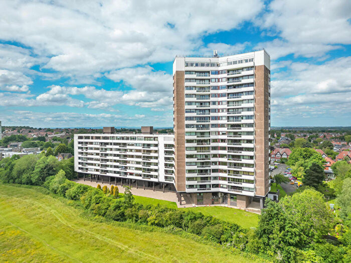 3 Bedroom Flat For Sale In Montagu Court, Gosforth, Newcastle Upon Tyne, NE3