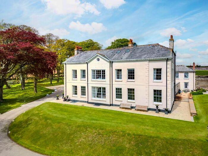 8 Bedroom Detached House For Sale In Veryan Green, Truro, TR2