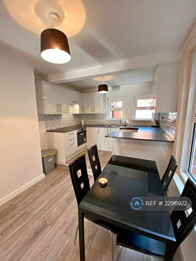 4 Bedroom Terraced House To Rent In Cambridge Road, Southampton, SO14