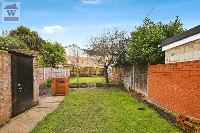 3 Bedroom Semi Detached House To Rent In Langley Road, Isleworth, TW7