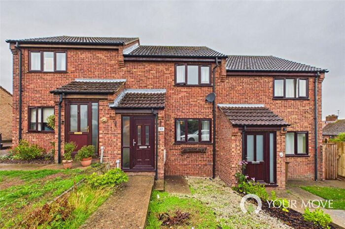 2 Bedroom Terraced House For Sale In Coxs Close, Beccles, Suffolk, NR34