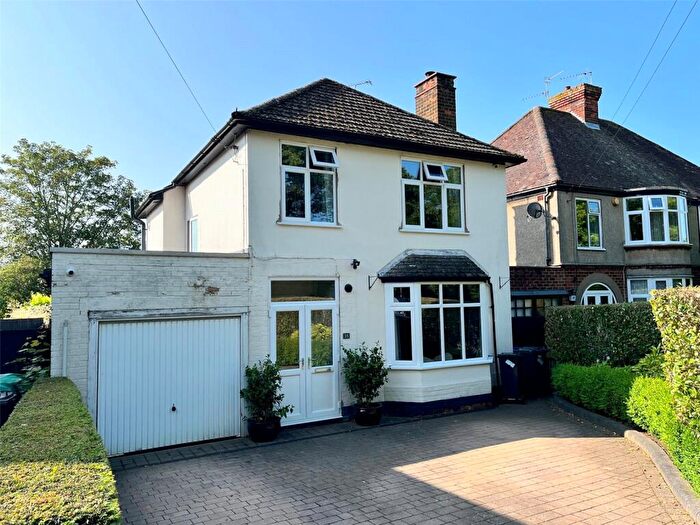 3 Bedroom Detached House For Sale In Badby Road West, Daventry, Northamptonshire, NN11