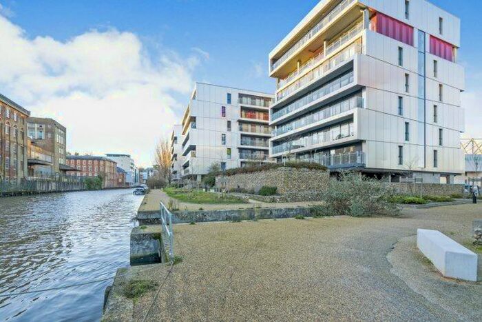 3 Bedroom Flat To Rent In Geoffrey Watling Way, Norwich, NR1