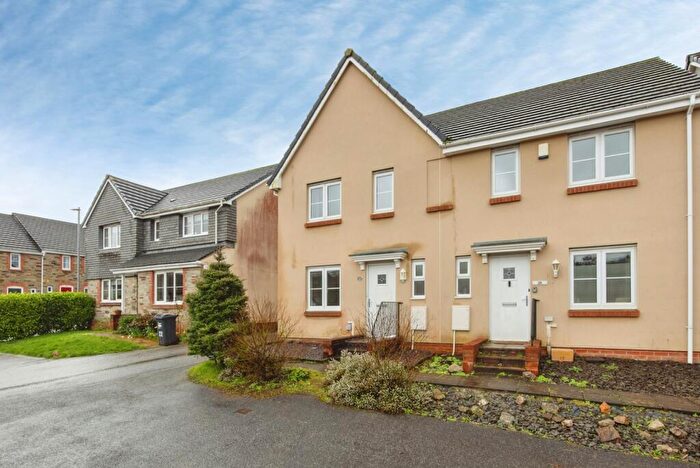 3 Bedroom Semi Detached House For Sale In Gilbert Road, Bodmin, PL31