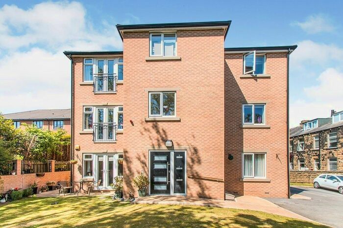 2 Bedroom Flat To Rent In Kings Place, King Street, Morley, Leeds, LS27