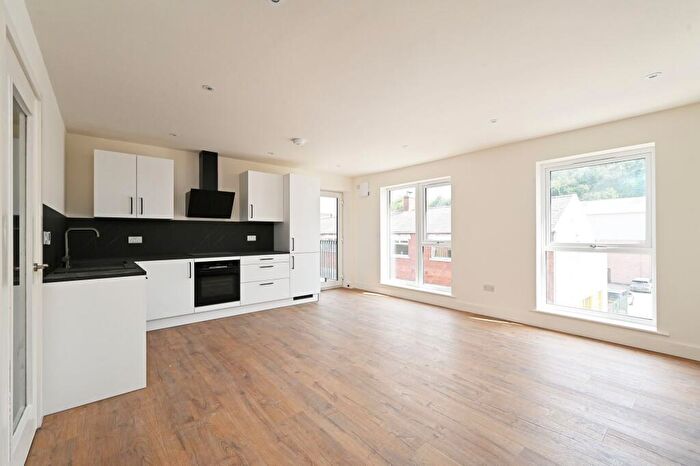 2 Bedroom Flat To Rent In Little London Road, Sheffield, S8