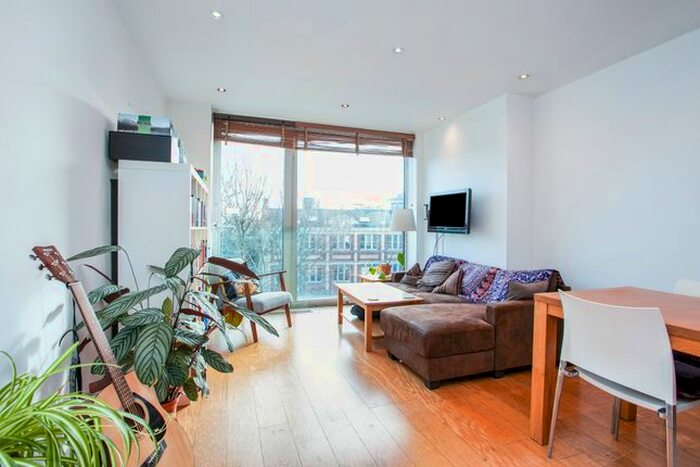 1 Bedroom Flat To Rent In Tower Bridge Road, London, SE1