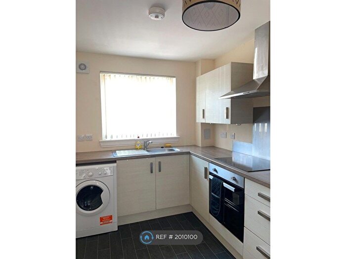2 Bedroom Flat To Rent In Forganhall Court, Falkirk, FK2