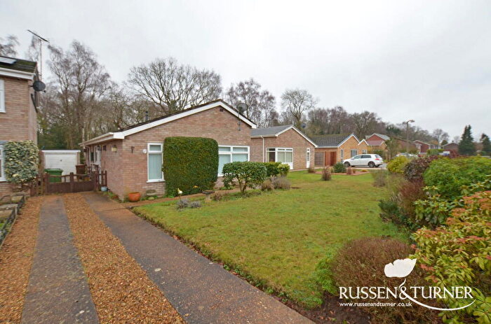 3 Bedroom Detached Bungalow For Sale In Willow Road, South Wootton, PE30