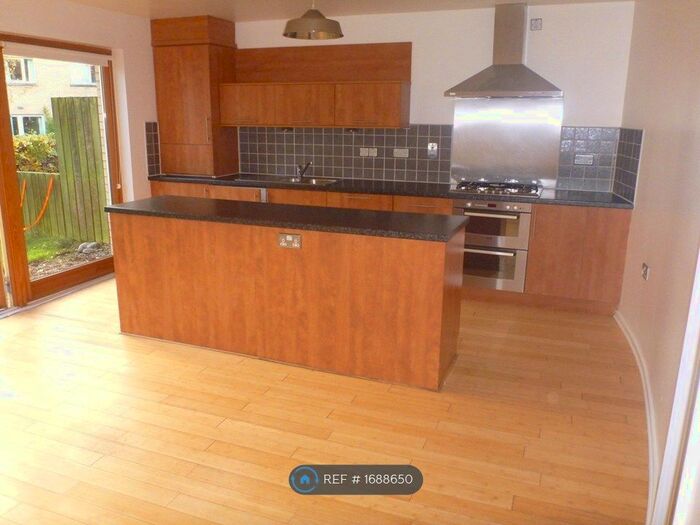 3 Bedroom Terraced House To Rent In St. Francis Rigg, Glasgow, G5