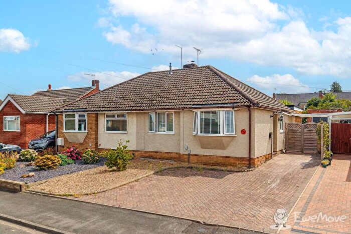 2 Bedroom Semi-Detached Bungalow For Sale In Boswell Road, Rugby, CV22