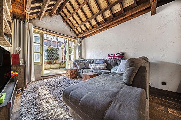 3 Bedroom Property For Sale In Bermondsey Street, London, SE1