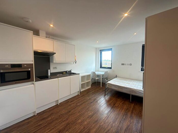 Studio To Rent In Hampden Road, Turnpike Lane, N8