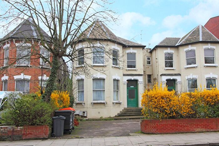 1 Bedroom Flat To Rent In Lordship Road, London, N16