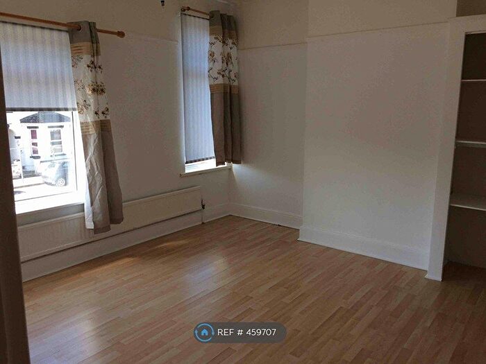 2 Bedroom Flat To Rent In Carholme Road, Lincoln, LN1