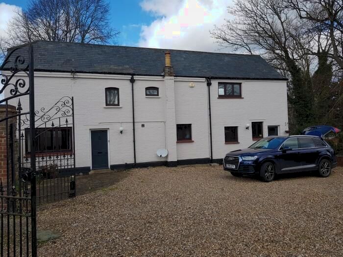 3 Bedroom Terraced House To Rent In Mill Street, East Malling, West Malling, ME19