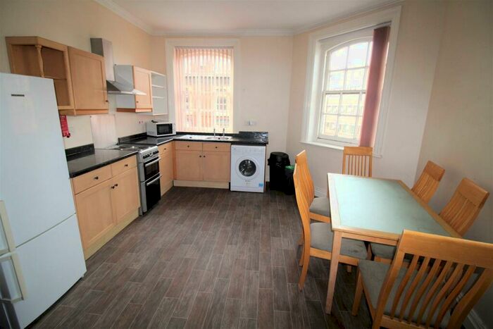 4 Bedroom Apartment To Rent In Elm Grove, Southsea, PO5